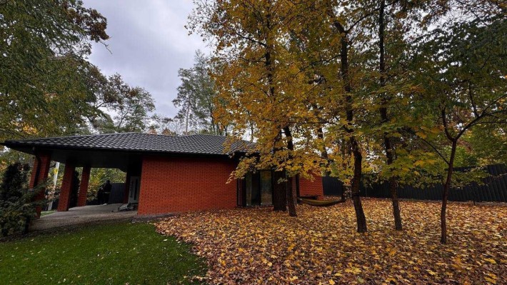 Будинок в Бучі поруч з парком - фото 1