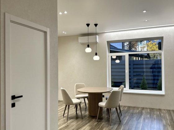 Дуплекс з новим ремонтом у лісовій Бучі. Ніхто не жив. Буча