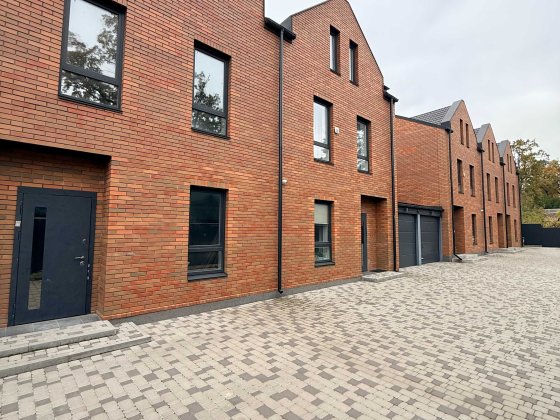 Продам Таунхаус в Центрі Міста. Якісне Будівництво. Готові Документи. Буча