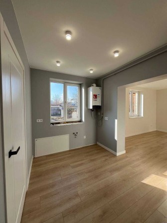 Можна під постанови!Будинок з ремонтом в центральній частині міста. - фото 1