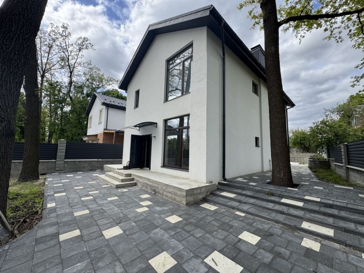 Будинок у місті Буча, поряд із Центральним парком! - фото 1