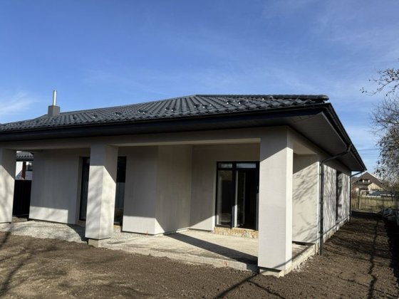 Продаж будинкк, 6 соток землі Івано-Франківськ