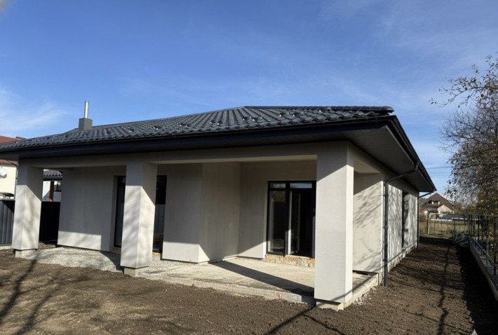 Продаж будинкк, 6 соток землі - фото 1