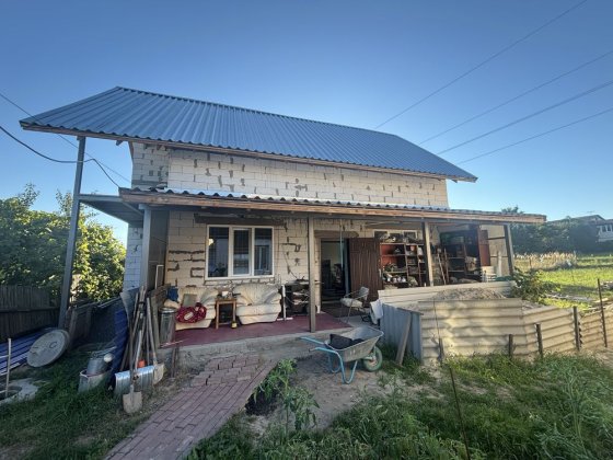 Продаж двох будинків. Окремого і частини. Ділянка 3,3 Буча