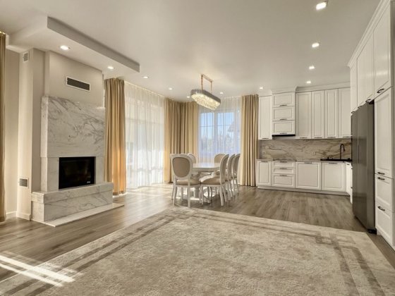 Продається будинок біля озера Івано-Франківськ