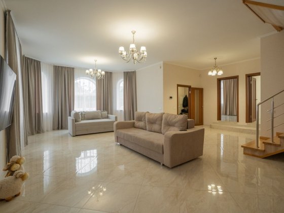 Продам будинок в Броварах Бровары