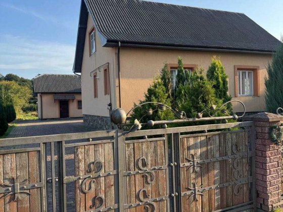 Продаж будинку з ремонтом у с.Отинія Ивано-Франковск