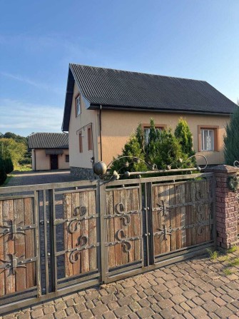 Продаж будинку з ремонтом у с.Отинія - фото 1