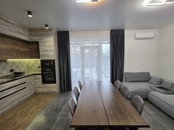 Продаж  стильного кутового таунхауса на Заріччі в повній комплектації Белая Церковь