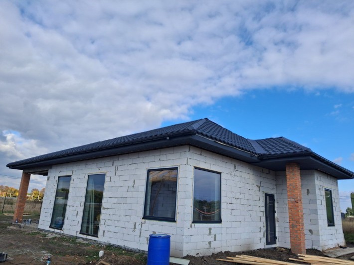 Продаж нового будинку в місті! - фото 1