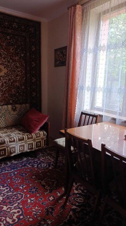 Продам цегляний будинок у житловому стані, район Будівельників - фото 1