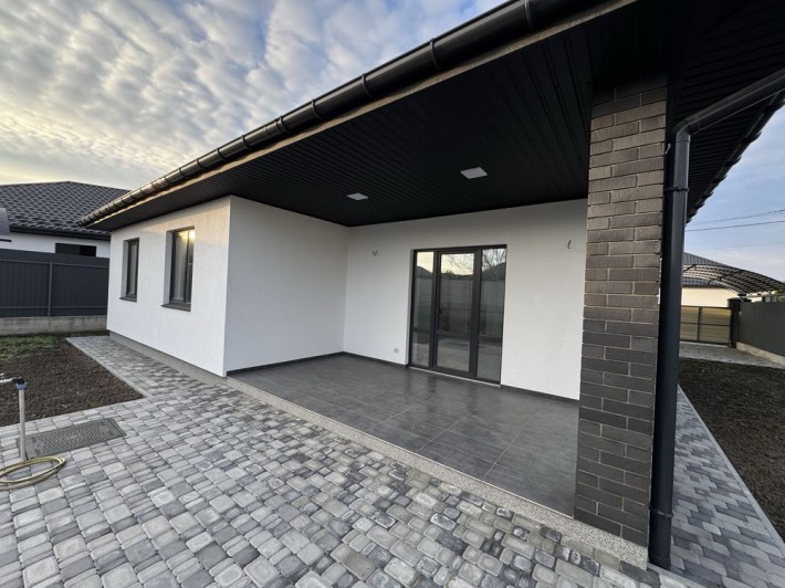 Будинок з РЕМОНТОМ 125м2 5 сот. Без КОМІСІЇ права сторона - фото 1