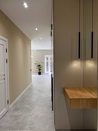 Продаж таунхауса  у Ірпені 124 м² з дизайнерським ремонтом технікою! - фото 1