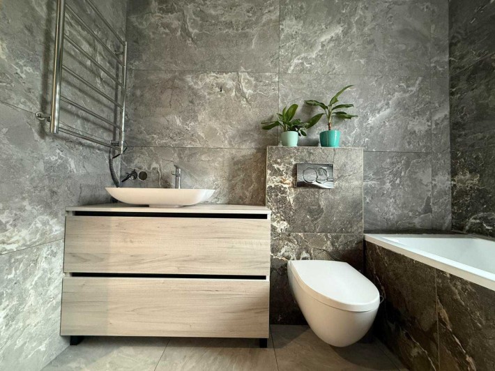 Продам новий будинок з ремонтом і технікою - фото 1