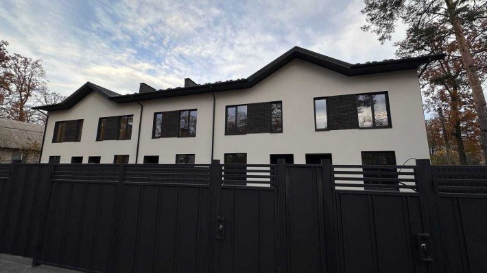 Таунхаус з задньою ділянкою на 14 метрів двором! Центральний парк - фото 1