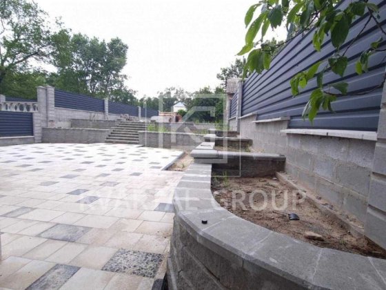 Двоповерховий новий будинок  Буча Центральний парк Буча