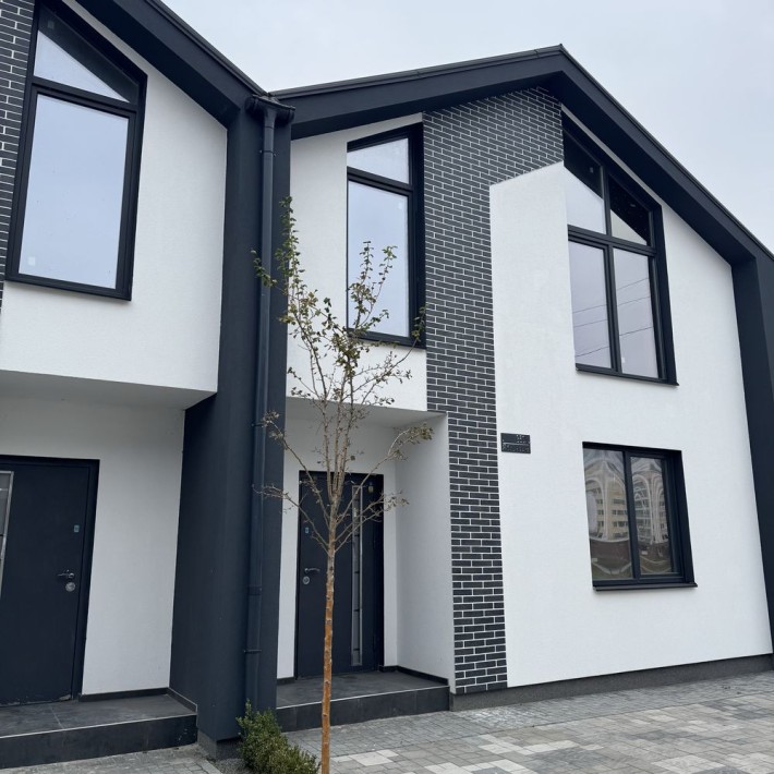 Таун біля школи за програмою Є-оселя - фото 1