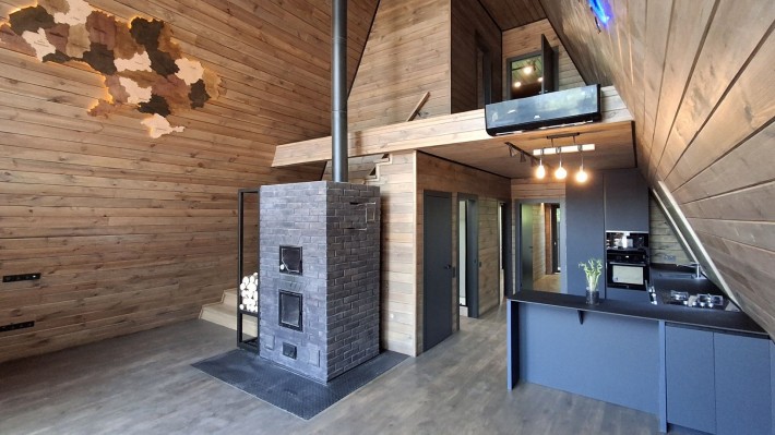 Еко-дім A-FRAME в Бучі - авторський проект з дизайнерським ремонтом! - фото 1