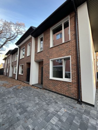 Таунхаус в центрі Ірпеня з газом - фото 1