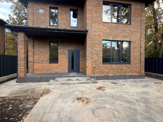 Продам Капітальний Будинок поруч з Університетом. Розвинена Локація. Ірпінь