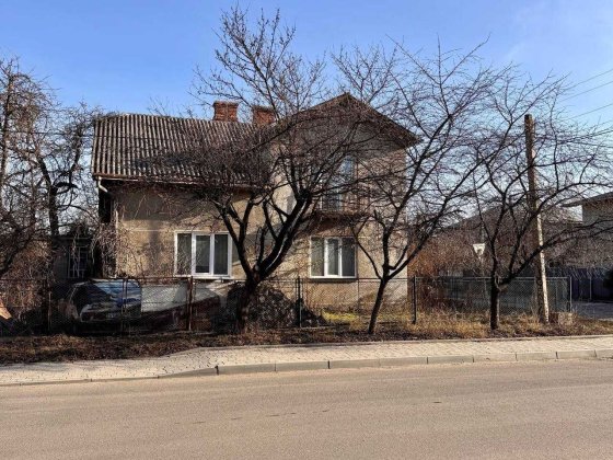 Продаж будинку в місті Івано-Франківськ центр.част. міста (під ремонт) Ивано-Франковск