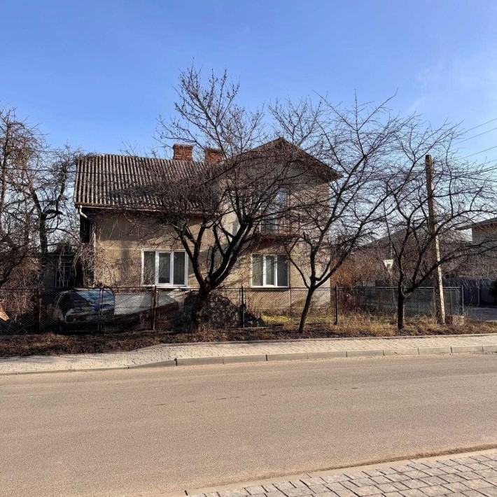 Продаж будинку в місті Івано-Франківськ центр.част. міста (під ремонт) - фото 1