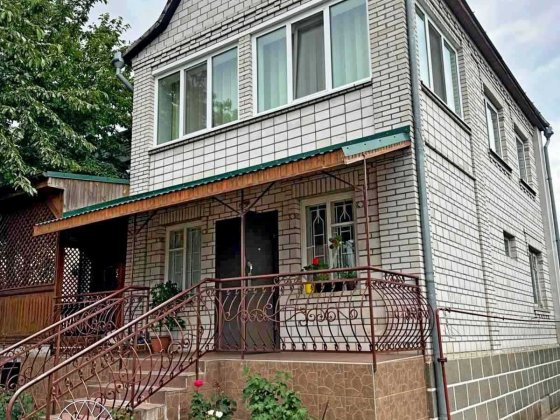 Продам будинок 210 кв.м.Ремонт.Всі комунікації. Белая Церковь