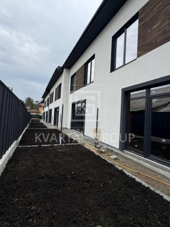 Таунхаус в Ірпені з газовим опаленням, біля садочка та школи! - фото 1