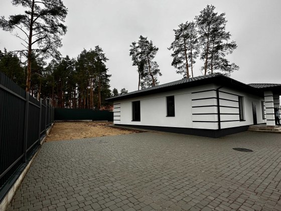 Одноповерховий будинок під чистову. Буча, лісова частина міста. Буча