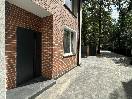 Готовий таунхаус поруч вул Університетська Ірпінь. Лише 80000$ Ирпень