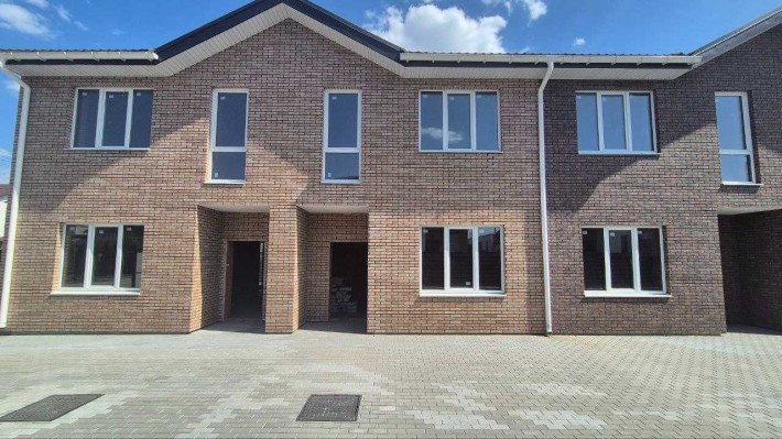 Таунхаус 96 м² з ділянкою 1,3 сотки в Ірпені, поруч дитсадок - фото 1