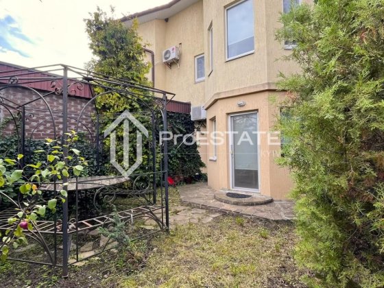 БЕЗ % Продам 3к Таунхаус з ГАРАЖЕМ, центр Борисполя Бориспіль