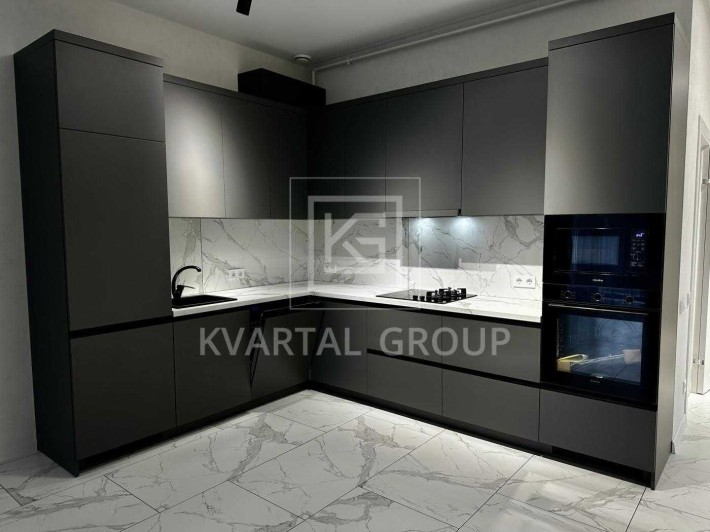 БЕЗ КОМІСІЇ! Дуплекс зі світлим ремонтом і меблями. БІСТРО ПЕКАРЯ - фото 1