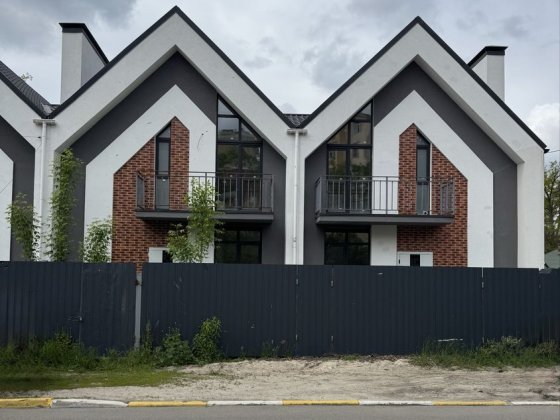 Терміново! Ірпінь таунхаус з максимальним наповненням та документами Ирпень