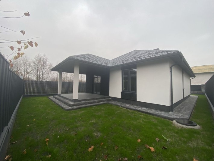 Одноповерховий будинок з чистовим оздобленням! - фото 1