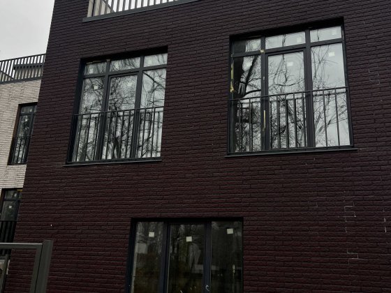 Продаж у Бучі - таунхаус з терасою на даху та власною ділянкою! Буча