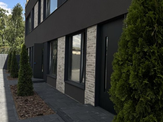 Ексклюзивний таунхаус у Лісовій Бучі! Великі двори та паркомісце! Буча