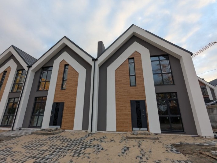 Продаж будинку (таунхаус) в Ірпені! До Києва 15 хвилин! - фото 1