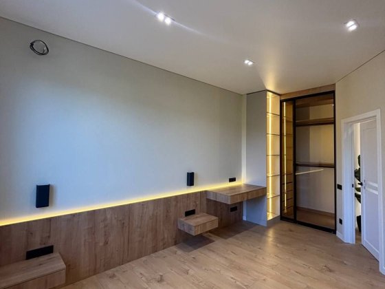 Двоповерховий таунхаус в Ірпені з ремонтом. 124 м.кв. СЕРТИФІКАТ Ирпень