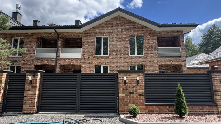 Таунхаус із чистовим наповненням у Стоянці біля рекреаційної зони - фото 1