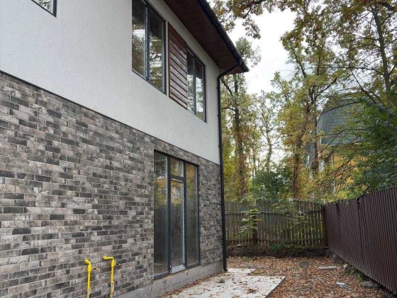 Дуплекс із земельною ділянкою в Ірпені поруч з парком Ирпень