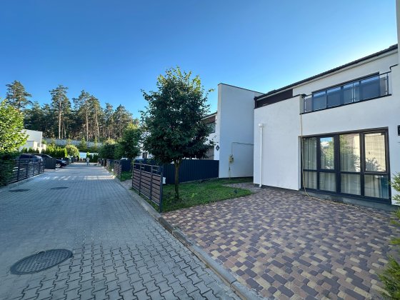 Продаж таунхауса з гаражем в КМ Green place Ірпінь
