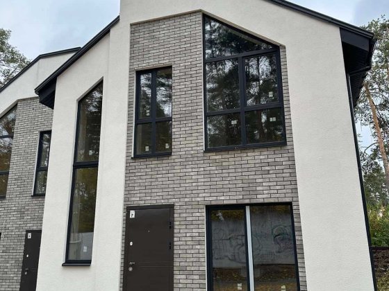 Продам тонхаус в м.Ірпінь, вул.Северинівська 122г., район 8 лінії Ирпень