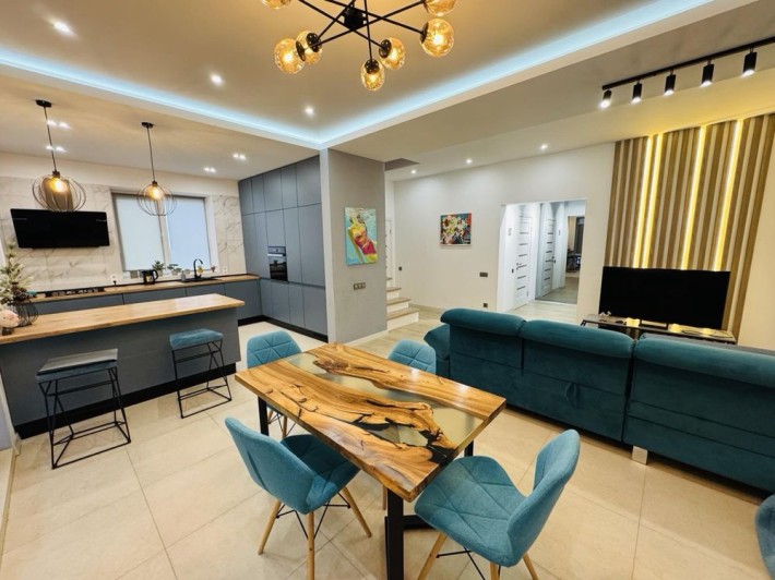 Будинок 130 м2, 4 сотки Бучанський ПАРК меблі, техніка - фото 1