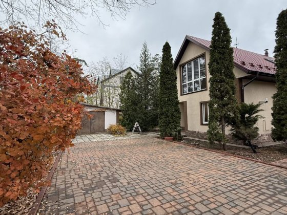 Будинок Буча Лісова Буча