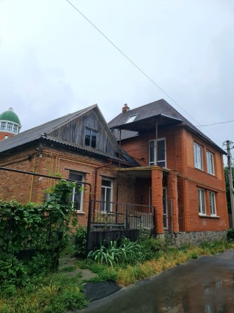 Продам будинок в центрі міста! Ідеальне рішення для життя чи бізнесу! - фото 1