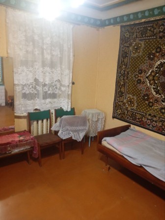 Продам частину будинку в Центральній частині міста. - фото 1