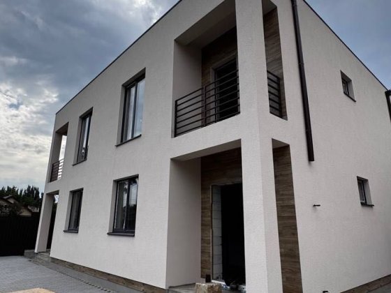 Продам ДУПЛЕКС в гарній локації! Ирпень