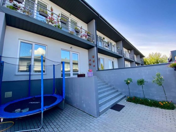 Продам двоповерховий таунхаус на масиві Таращанський Белая Церковь