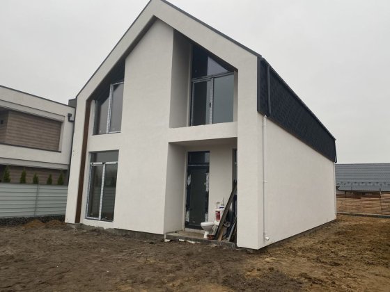 Двухповерховий будинок в спокійному районі! Буча